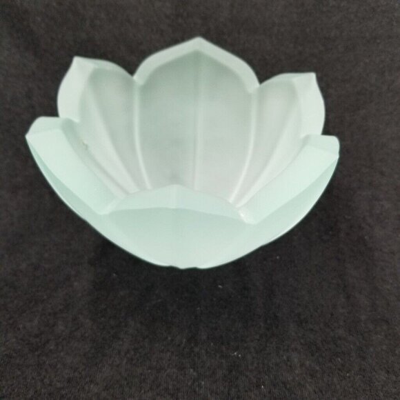 Vintage Lenox Bowl Frosted Green Tulip Petal Dish 3.75" New - Picture 2 of 4
